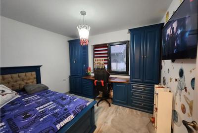 Casă cu 7 camere cu Teren 1150 Mp în Central - 8