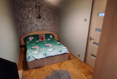 Apartament cu 2 camere semidecomandat în Craiovița Nouă - 1