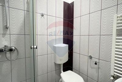 Casă cu 5 camere cu Teren 110 Mp în Palazu Mare - 9