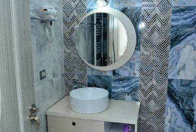 Apartament cu 2 camere semidecomandat în Victoriei