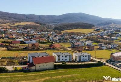 Casă cu 4 camere cu Teren 235 Mp în Central - 9