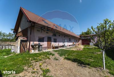 Casă cu 3 camere cu Teren 609 Mp în Părău - 15