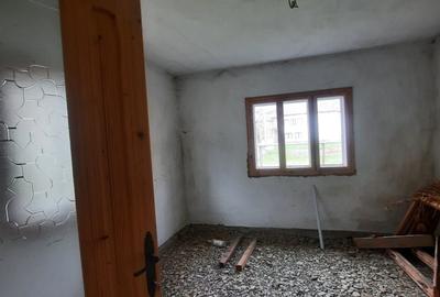 Casă cu 4 camere în Borca - 2