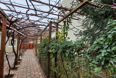 Vila P+1 ,deschidere 13.3 m,zona Victoria, 635 mp teren - 1