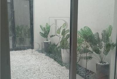 Sacalaz- proiect deosebit-4 camere- curte interioara - 3