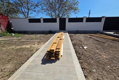Casă individuală cu 4 camere cu Canalizare în Vânători - 2