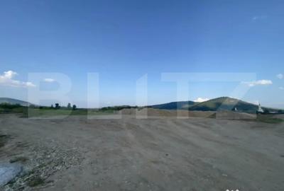 Teren de 5300 mp, în Central - 1