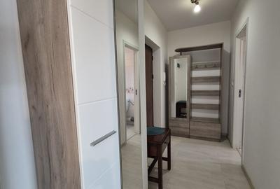 Garsonieră decomandată, mobilată în Central - 9