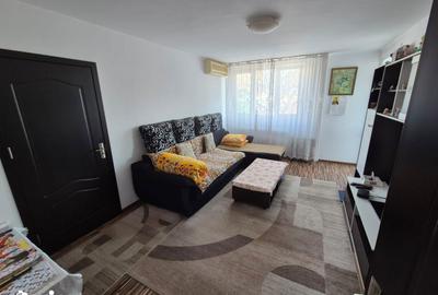 Apartament cu 3 camere semidecomandat, mobilat în Titan - 16