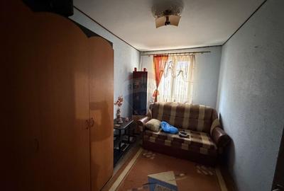 Apartament 3 camere et 2 - 12