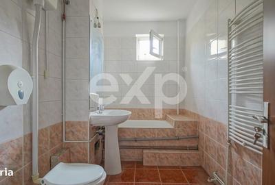 Apartament cu 5 camere decomandat în Astra - 8