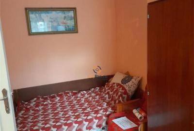 Etaj 1 Bloc Izolat Zona Sagului Piata Doina Etaj 1 Bloc Izolat Zona Sagului Piata Doina - 4