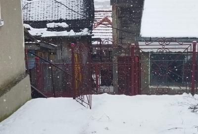 Casă cu 4 camere în Central - 2