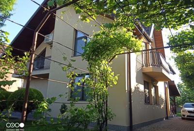 Casă cu 4 camere în Dragomirești - 1