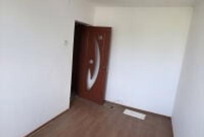Apartament cu 3 camere semidecomandat în Central - 9