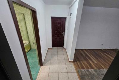 Garsonieră decomandată în Florești