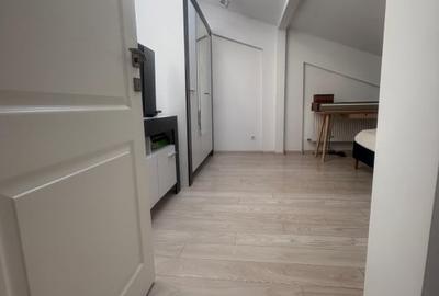 Apartament 3 camere Laminorului decomandat 85 mp, etaj 3 ,metrou 4 min - 8