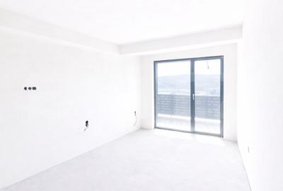 Apartament cu 3 camere semidecomandat în Baciu - 3