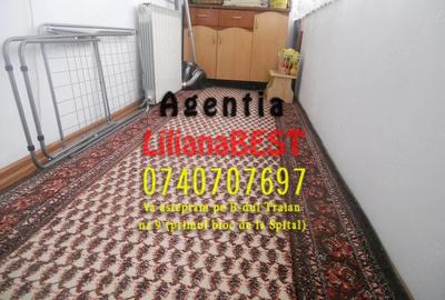 Apartament cu 4 camere decomandat în Central - 1