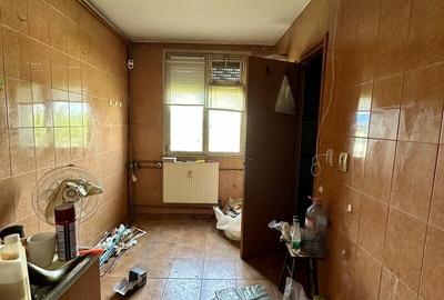 Apartament cu 3 camere semidecomandat în Drumul Taberei - 1