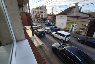 Spațiu comercial, de 67.319999694824 mp, în Central - 9