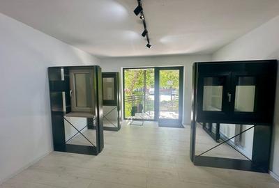 Spațiu comercial, 65 mp în Săsar