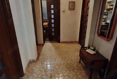 Garsonieră decomandată în Semicentral