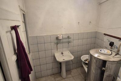 Casă cu 3 camere cu Teren 200 Mp în Decebal - 2