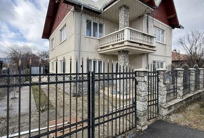 Casă/vilă P+1 cu terasă 210 mp + anexă 80 mp și teren 470 mp - 26