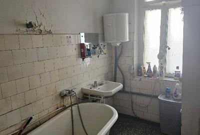 Apartament cu 4 camere decomandat, mobilat în Unirii - 3