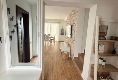 Casă cu 4 camere în Purcăreni - 8