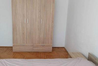 Apartament cu 3 camere semidecomandat în Gemenii - 1