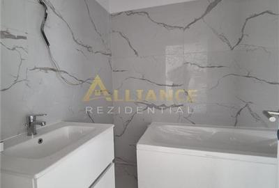 Penthouse cu 3 camere decomandat în Central - 9