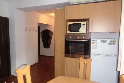 Apartament cu 3 camere decomandat în Dosu Bricii - 5