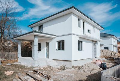 Casă cu 4 camere în Central - 1