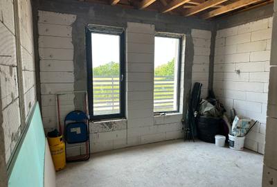 Casă individuală cu 3 camere cu Teren 250 Mp în Crevedia - 11