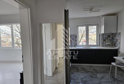 Apartament cu 4 camere decomandat în Cetății