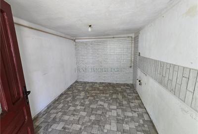 Casă cu 4 camere cu Canalizare în Giulești - 8