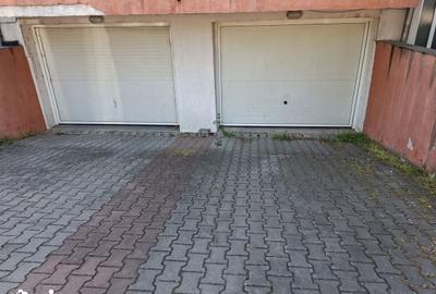 Apartament cu 3 camere în Cetate