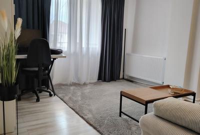 Apartament cu 3 camere semidecomandat în Central - 2