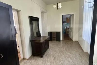 Casă cu 3 camere cu Teren 755 Mp în P-ța Unirii - 9