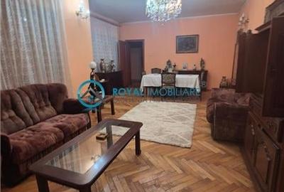 Royal Imobiliare - Vanzare Casa Zona Lupeni - 3