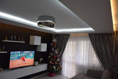 Apartament cu 3 camere decomandat în Traian - 2