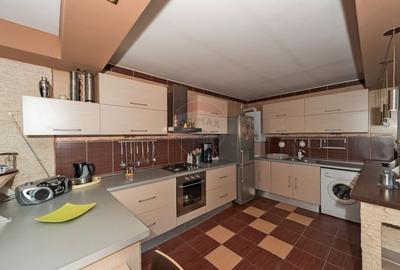 Casa de vanzare in Voluntari, 2 camere, mobilata, loc de parcare - 9