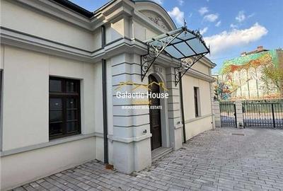 Monument istoric restaurat in totalitate Parter+1 Pretabil Cafenea /Showroom /Ac - 2