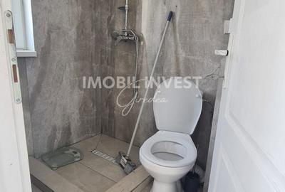 Casă cu 4 camere cu Teren 320 Mp în Central