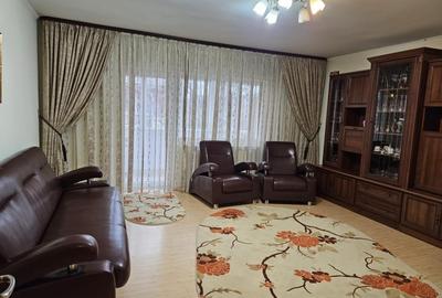 De inchiriat apartament cu 2 camere - 2