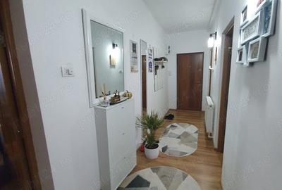 Apartament cu 2 camere decomandat în Hunedoara - 1