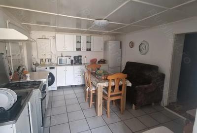 Casă cu 3 camere cu Teren 1250 Mp în Central - 4