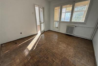 Apartament cu 3 camere semidecomandat în Central - 6